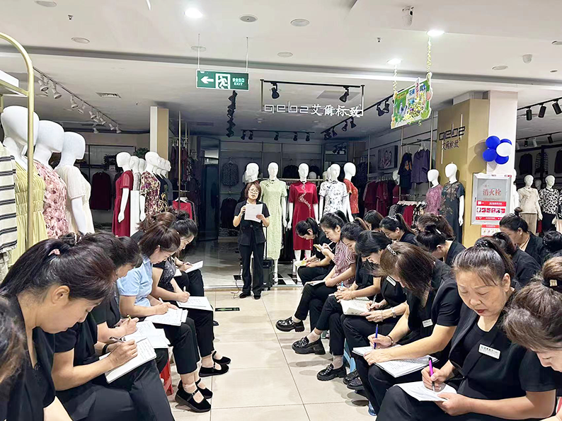 季度考核強技能 技能提升穩銷(xiāo)售